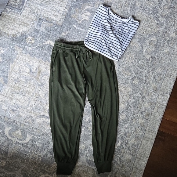 Lou & Grey LOFT Striped Tee and Olive Green Joggers Set - Picture 2 of 5
